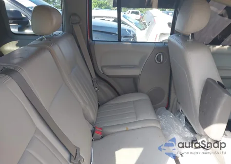 2005 Jeep Liberty Limited Edition from USA, damaged, VIN 1J4GK58K55W565175